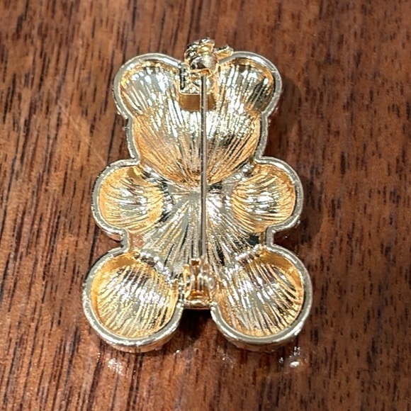Diamond Rhinestone On Gold Gummy Bear Brooch NWT - Picture 3 of 8